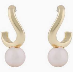 Julie small ear Gold white nel gruppo Orecchini / Orecchini d'oro presso SCANDINAVIAN JEWELRY DESIGN (1311-6400-362)